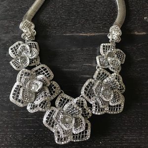 White House Black Market rose necklace